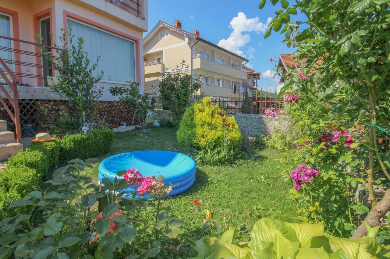 Apartmani Mishe Vevčani Esterno foto